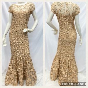 CAROLINA HERRERA silk champagne gold Mix media short sleeves, long evening Gown